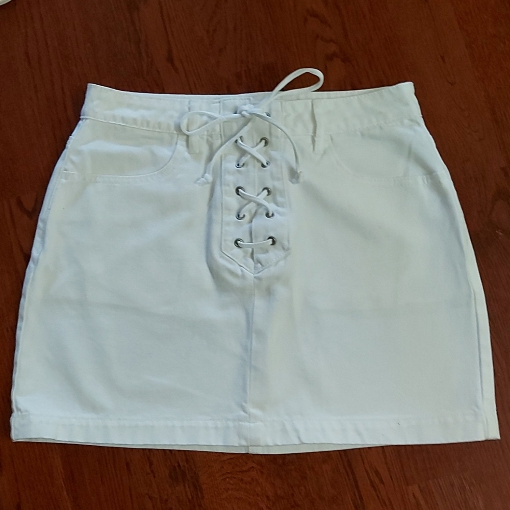 PacSun Jean Skirt in White size 26